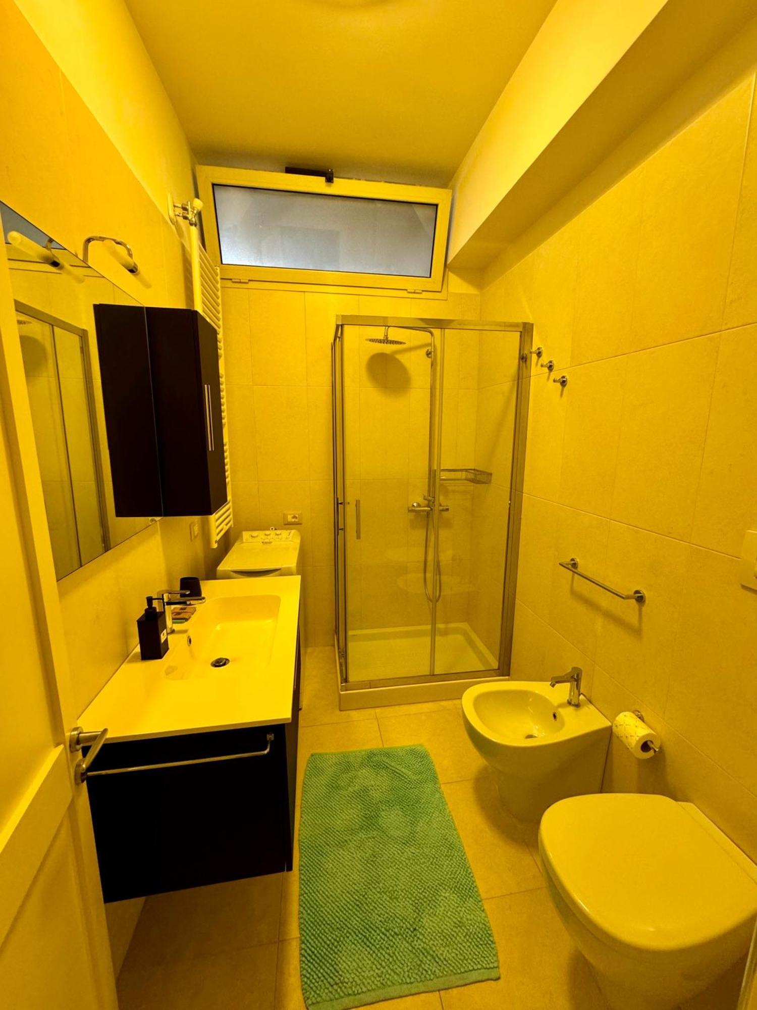 4 Balconi House- Appartamento Moderno A Lecce Exterior foto